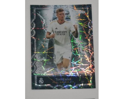 FAN SET REAL MADRID 2024/25 TONI KROOS MONOLITH ELECTRIC PARALLEL NºMO-4