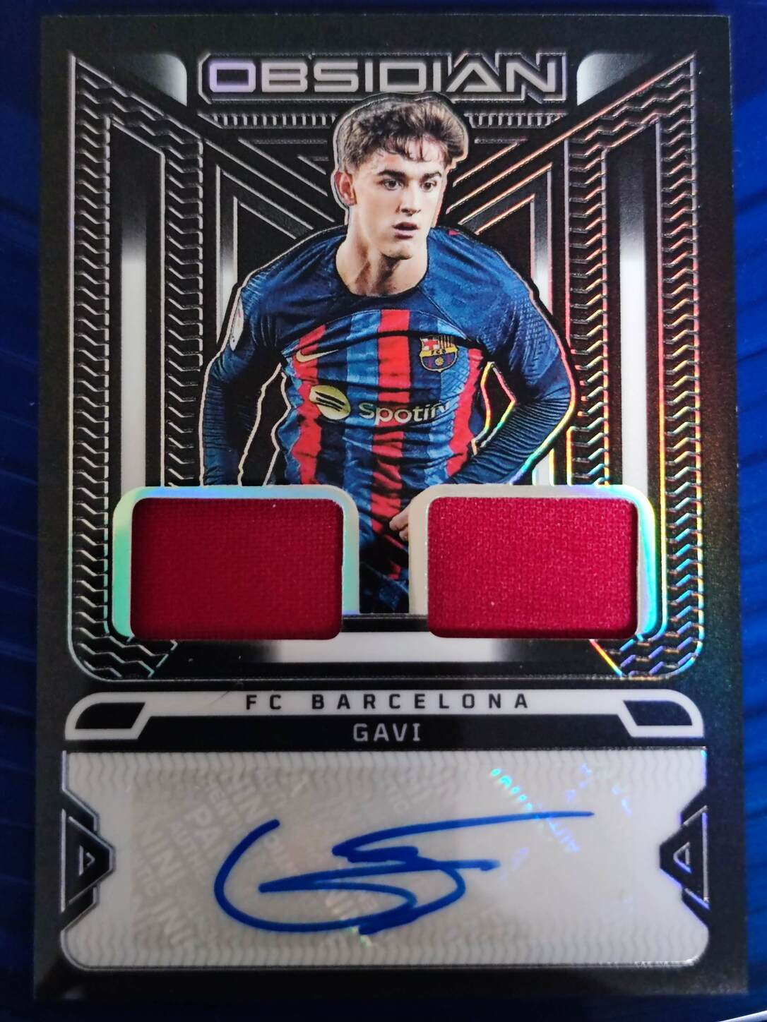 PANINI OBSIDIAN 2022/2023 AUTO PARCHE GAVI NºDJI-GVI NUMERADA /27