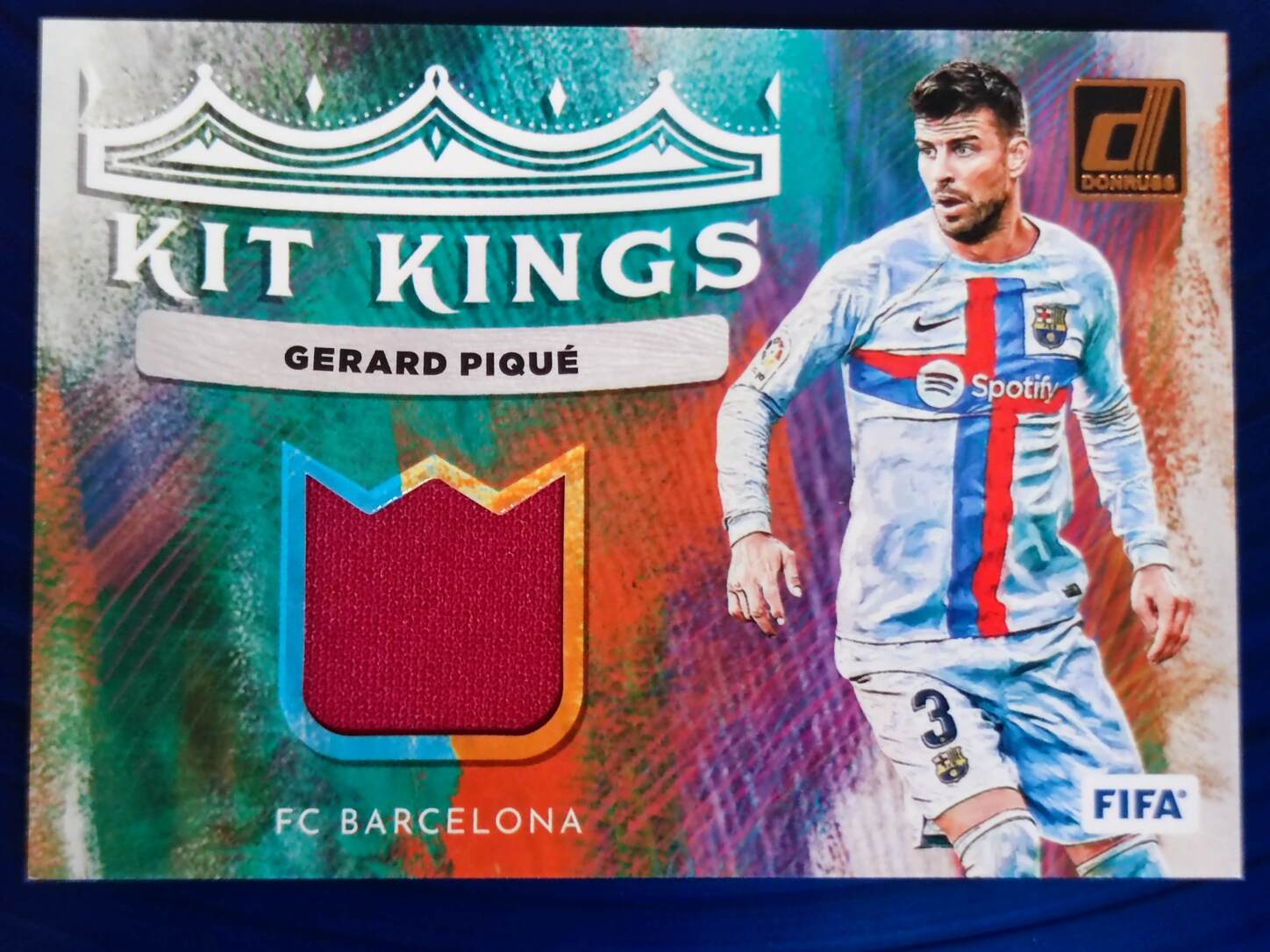 PANINI DONRUSS FIFA 2022/2023 GERARD PIQUÉ PARCHE NºKK-GP