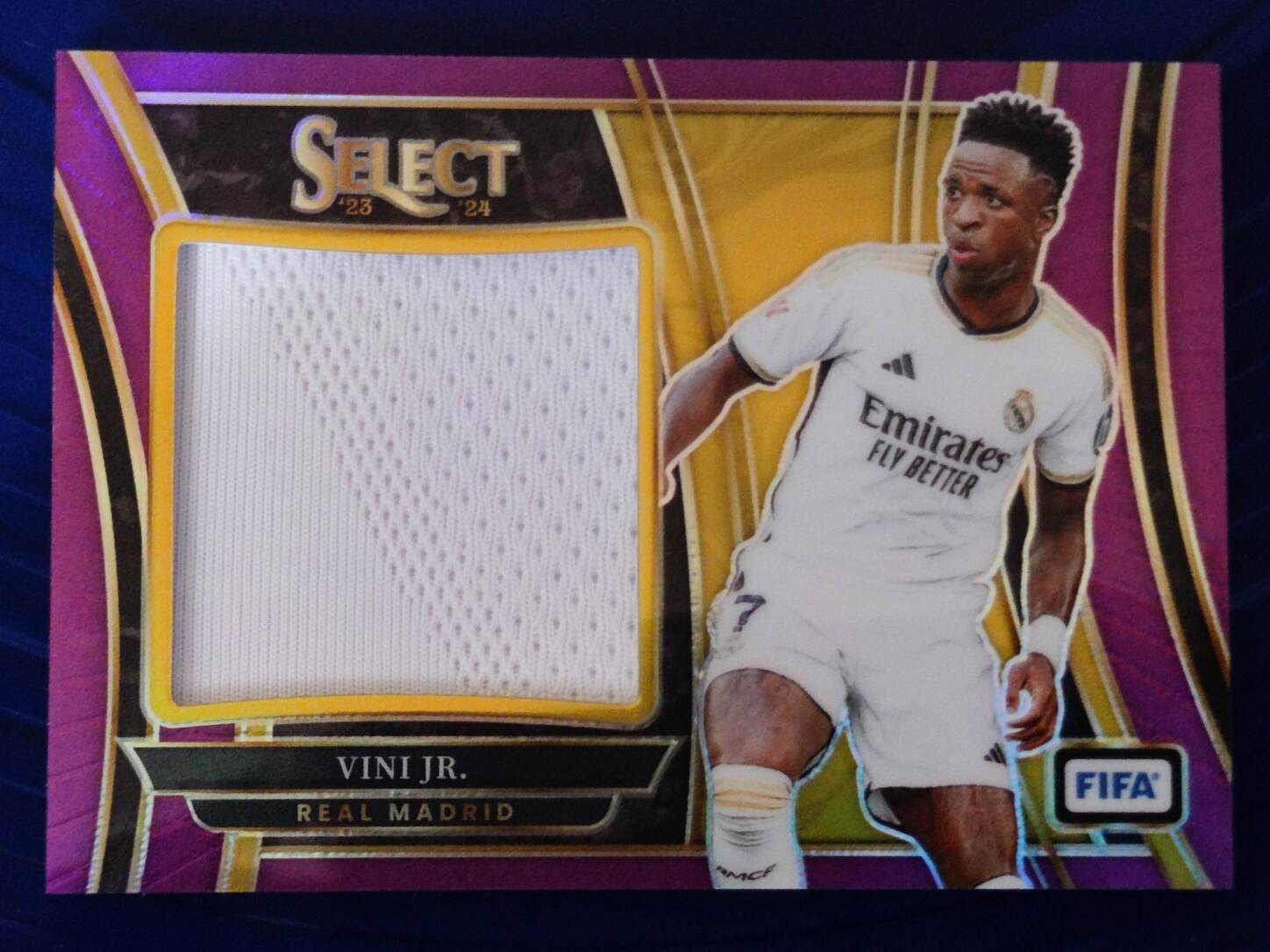 PANINI SELECT FIFA 2023/2024 VINI. JR PARCHE NºJS-VJ NUMERADO /49