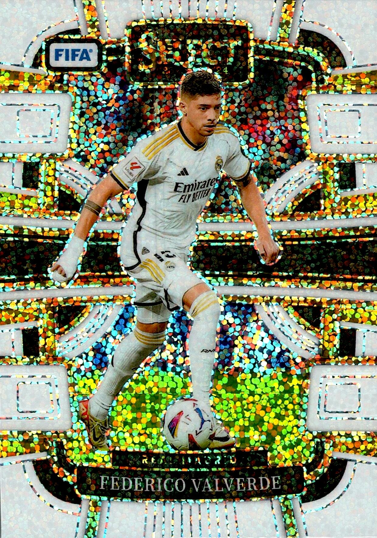 PANINI SELECT FIFA 2023/2024 FEDERICO VALVERDE WHITE SPARKLE Nº29