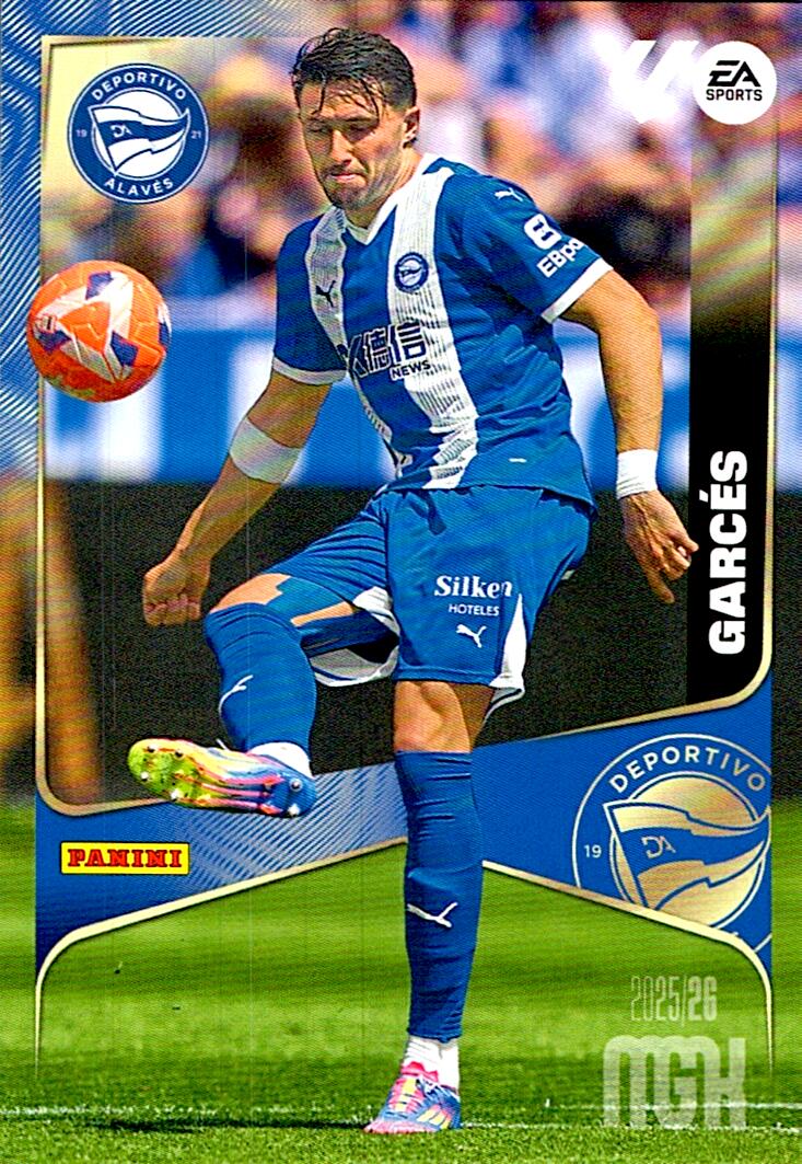 MEGACRACKS 2025/2026 CD ALAVES GARCES Nº24
